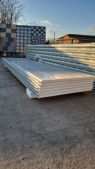 Panouri sandwich acoperis - perete