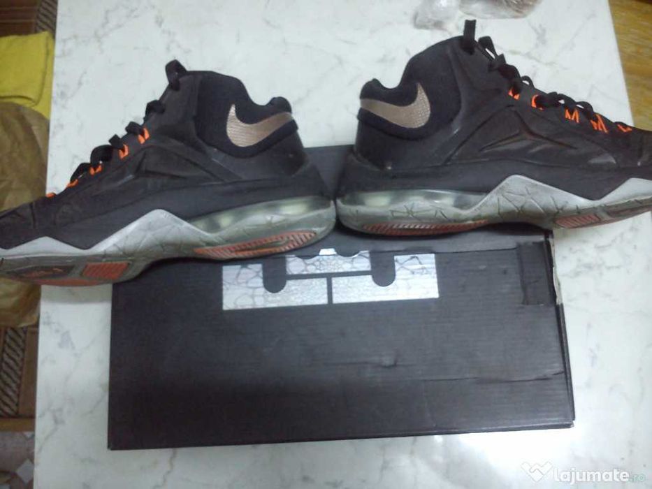 Ghete baschet colectia LeBron James Ambasador