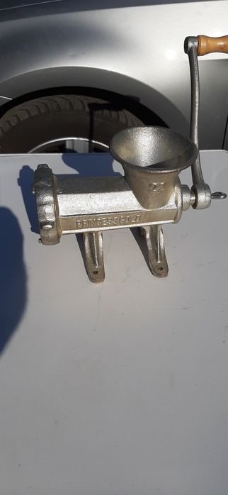 Cutite  ciururi   masina  carne