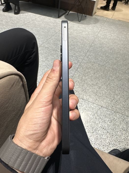 Samsung A16 Xolati ideyal Karopka dakumet bor 2 oy ishlatlgan