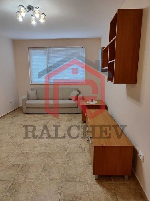 Дава се под наем Тристаен апартамент в Варна, Възраждане 3 - 110 кв.м за 698.19 € - Снимка #4