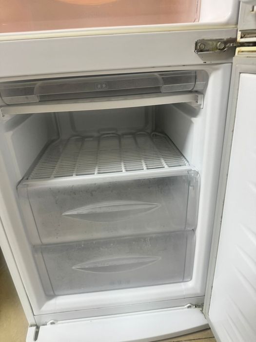 Продам холодильник  LG