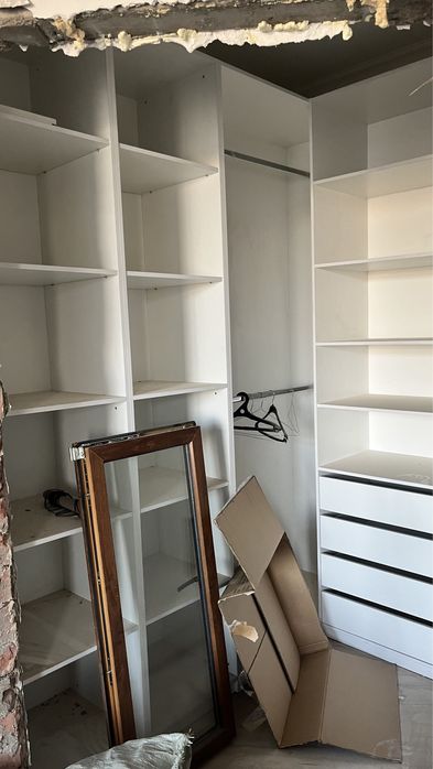 Продам Раковину,двери!