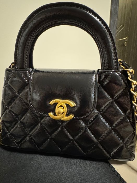 Чанта с дълга дръжка Chanel