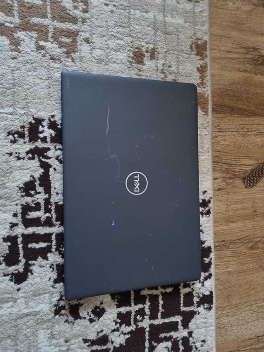 Dell Latitude 3510 i5 gen 10 (10210U), 8 CPUs 8GB DDR4