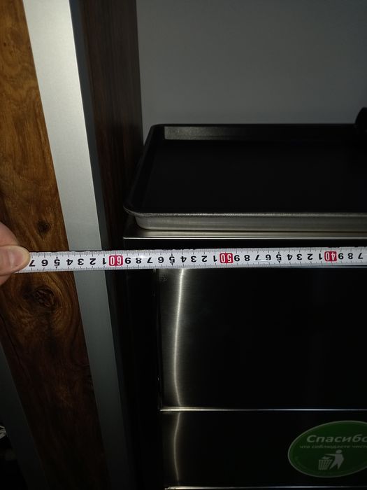 Контейнер для одноразовый посуды.