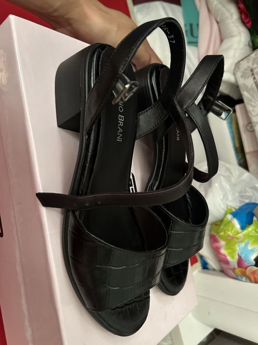 Сандали сатылады новый