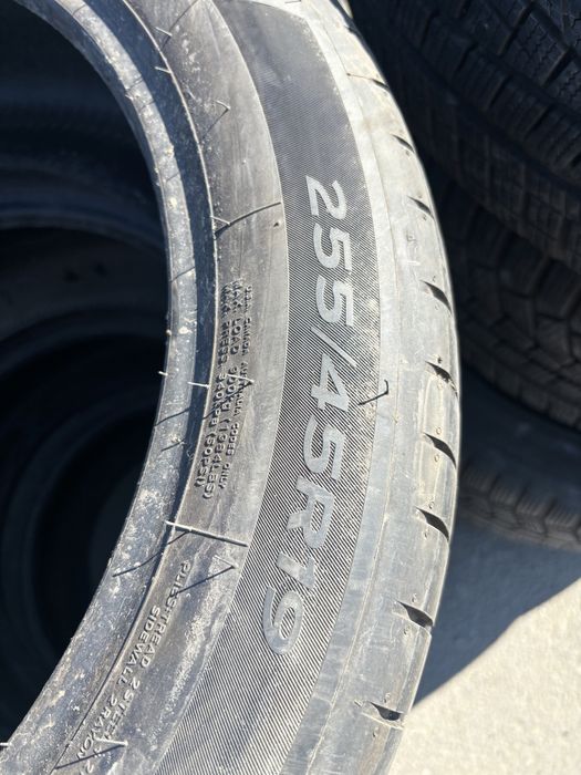 255 45 19 Hankook set vara impecabile 7mm