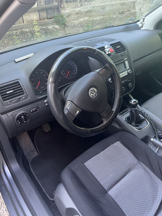 Volskwagen Golf V Edition 1.4 MPI 80cp intetinut maxim
