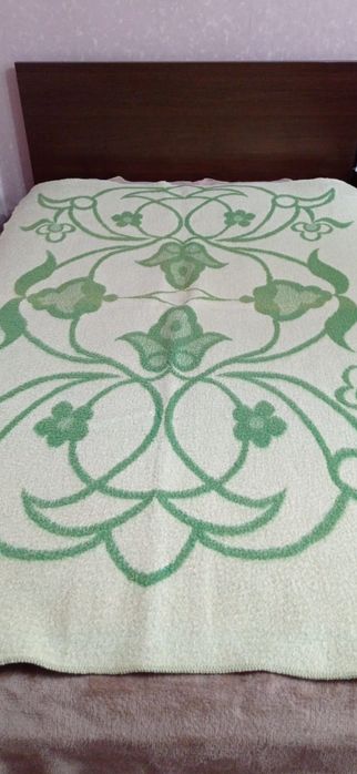 Продам советские покрывала