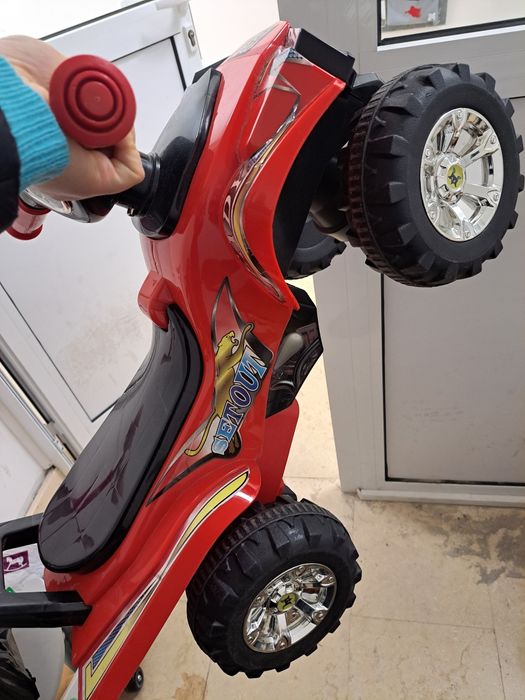 Детско ATV за бутане-музикално