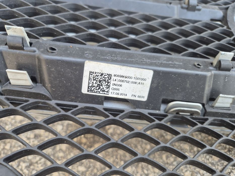 Решетка Мерцедес W205 C class маска Mercedes Ц класа