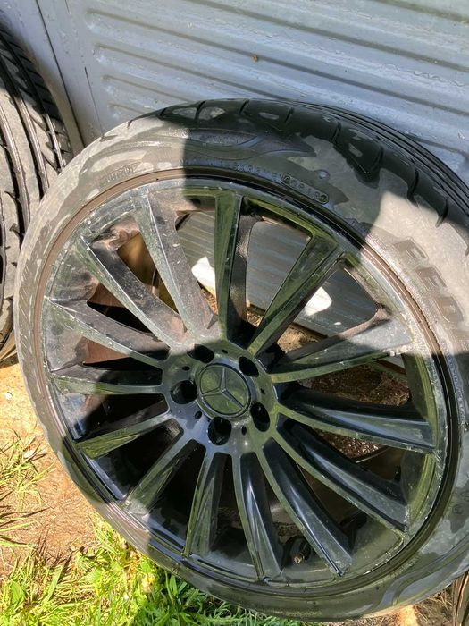 Гуми с джанти 19 спорт пакет AMG от Mercedes CLS