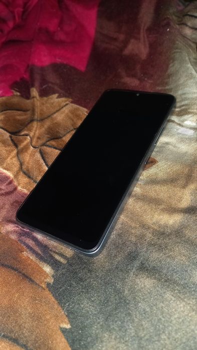 Redmi 13c телефон