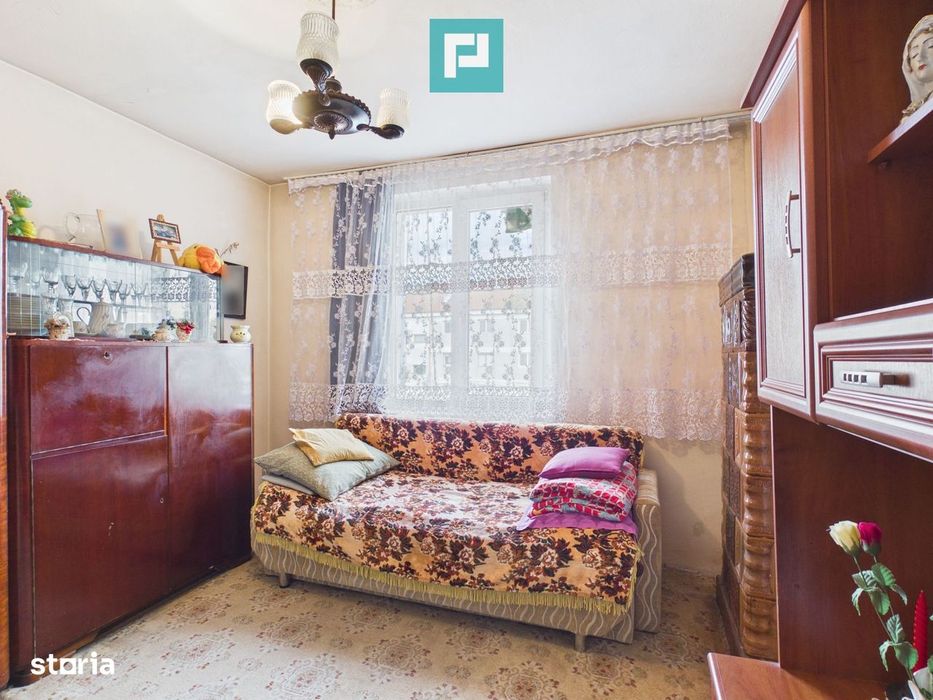 Apartament cu 3 camere zonă centrala în Lipova