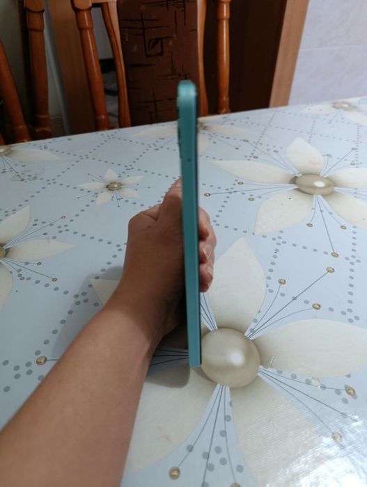 Продам телефон Realme