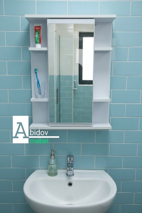 Навесной шкаф с зеркалом для ванной комнаты от производителя.