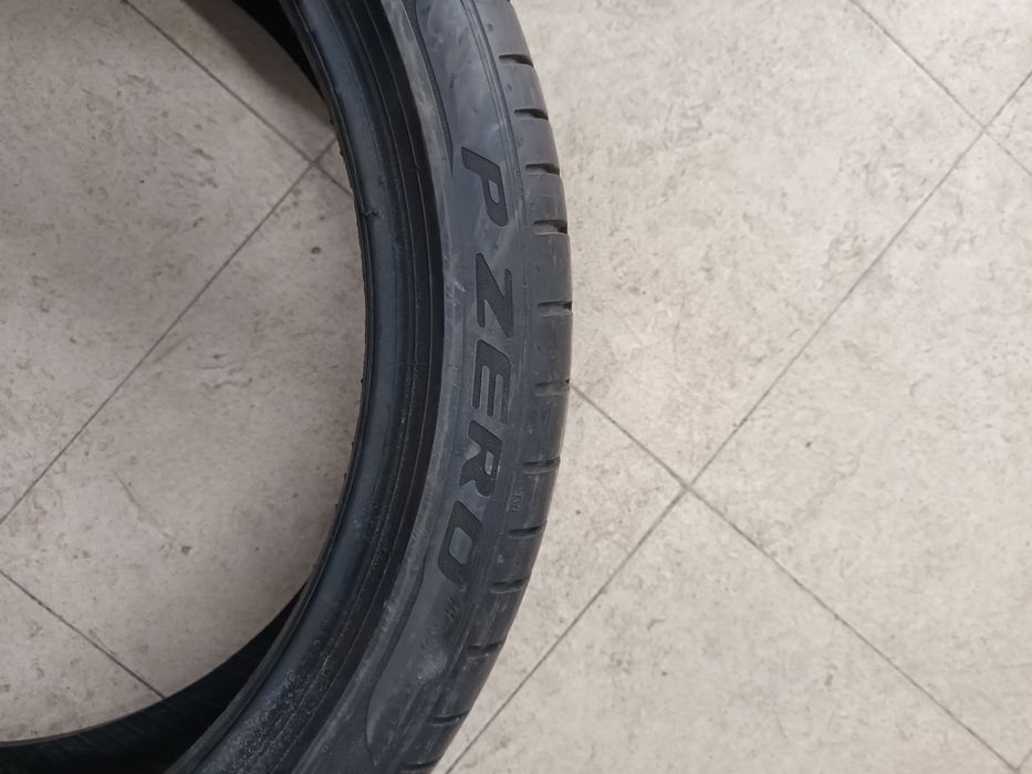 225/40R20 pirelli p zero