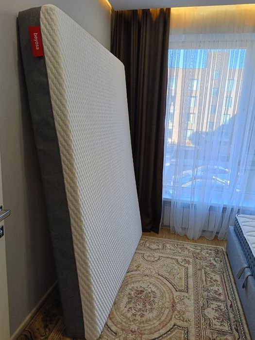 Продам 2-х спальный матрас 160см*200см