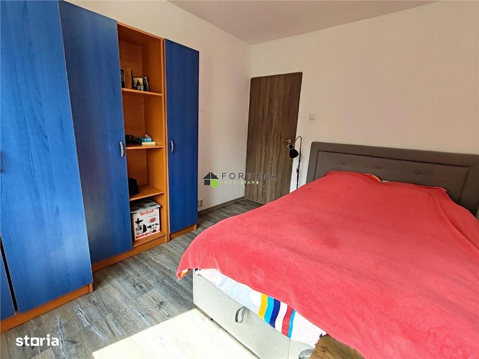 Apartament 3 camere , etaj intermediar - Astra