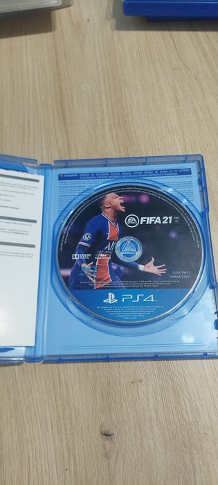 CD-uri de ps4 cu fotbal