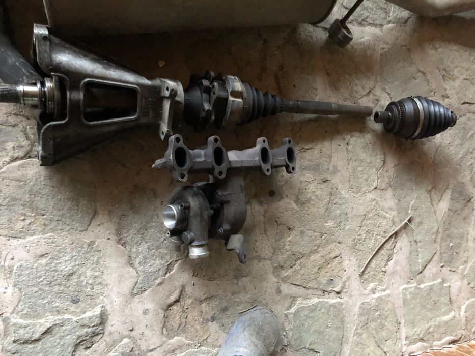 Vand piese sharan si ford tranzit2013 euro 5 motor 2.2