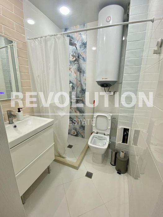 Дава се под наем Двустаен апартамент в Варна, Бриз - 52 кв.м за 700 € - Снимка #9