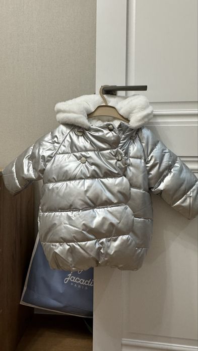 Продам детскую куртку jacadi