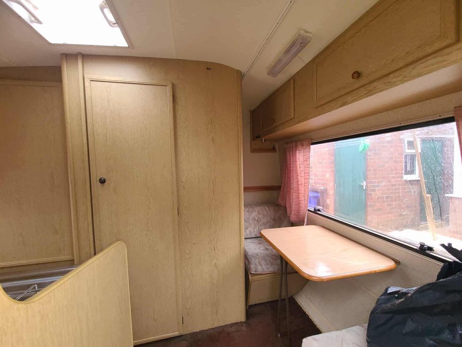 Caravana recent adusa din anglia