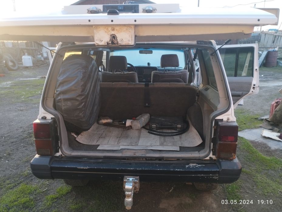 Авто jeep cherokee