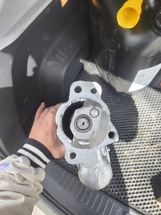 Продам стартер на камаз новый срочно