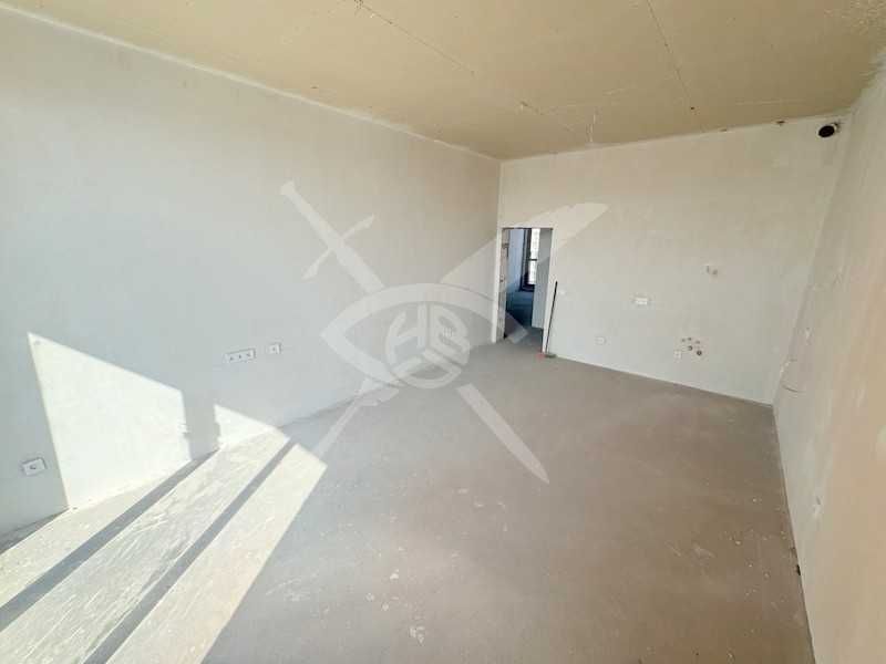 Продава се Тристаен апартамент в Бургас, Изгрев - 103 кв.м за 1399 €/кв.м - Снимка #1