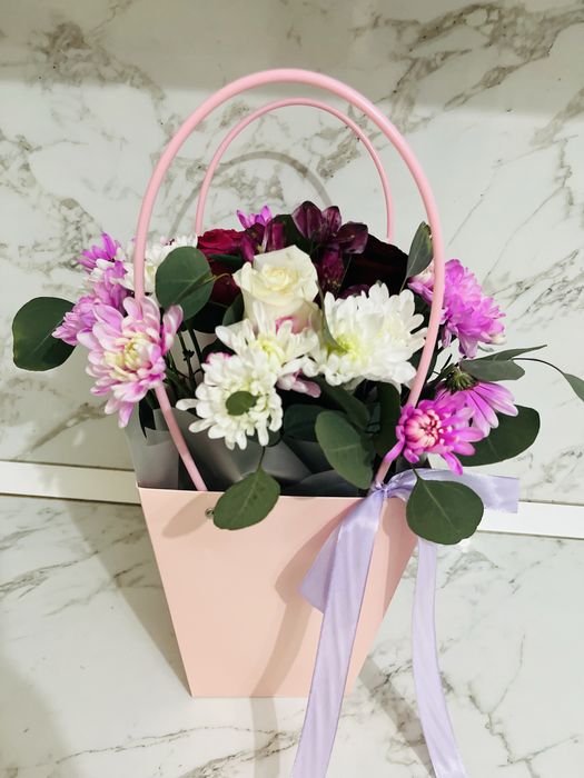 Әдемі нәзі гүл/ цветы