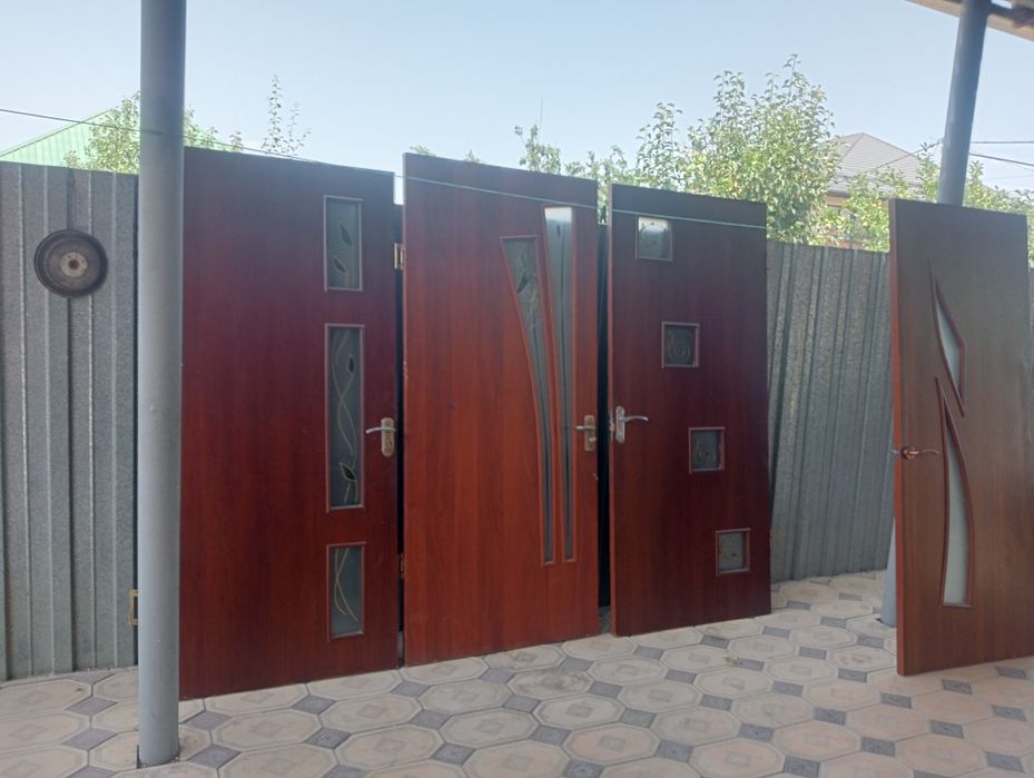 Продам межкомнатные двери бу.