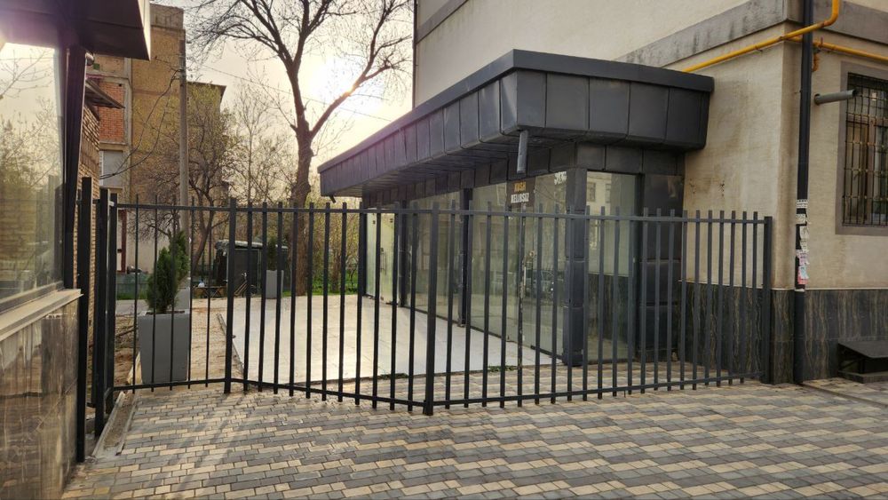 Сдается коммерческое помещение в аренду рядом с новосторойками