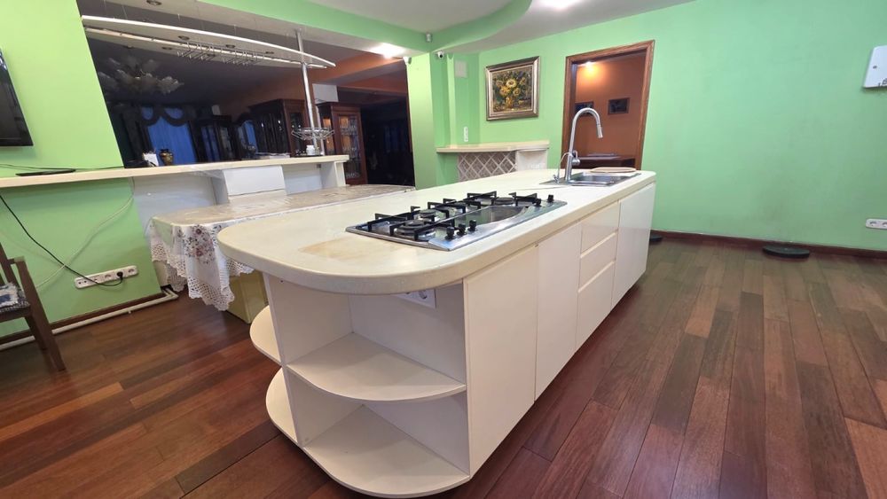 Кухонный гарнитур