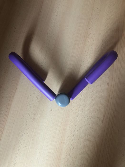 Фитнес уред за стягане на крака и ръце