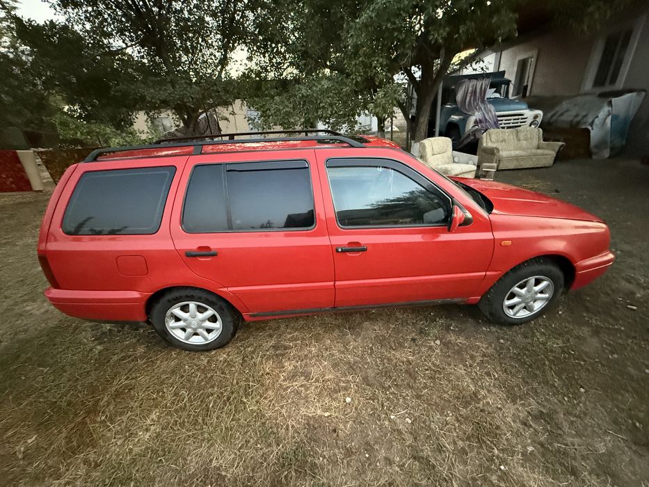 Продам гольф3 универсал горажного хронения