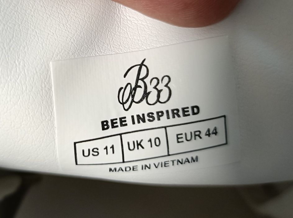 Adidasi tenisi Bee Inspired B33 , marimea 44