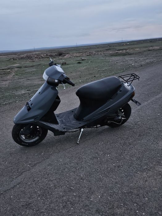 Suzuki address v100
