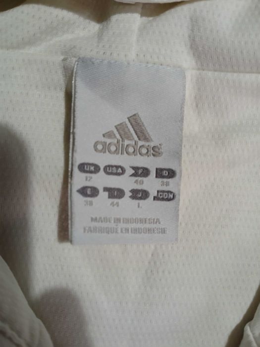 Суитчър на Адидас с къс ръкав