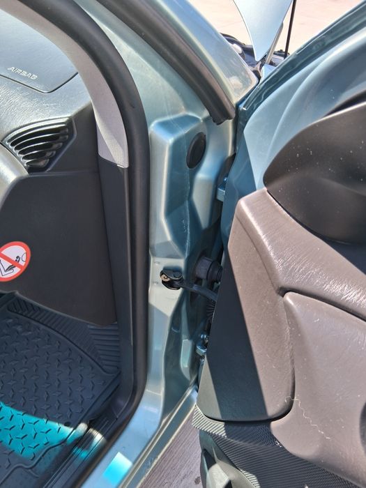 форд фокус дизел колата е много поддържана всичко сменено е