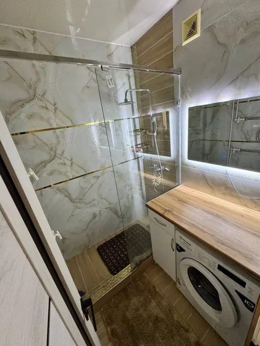 Chilonzor 10 kvartl novza metroga 500 metr 2 xona