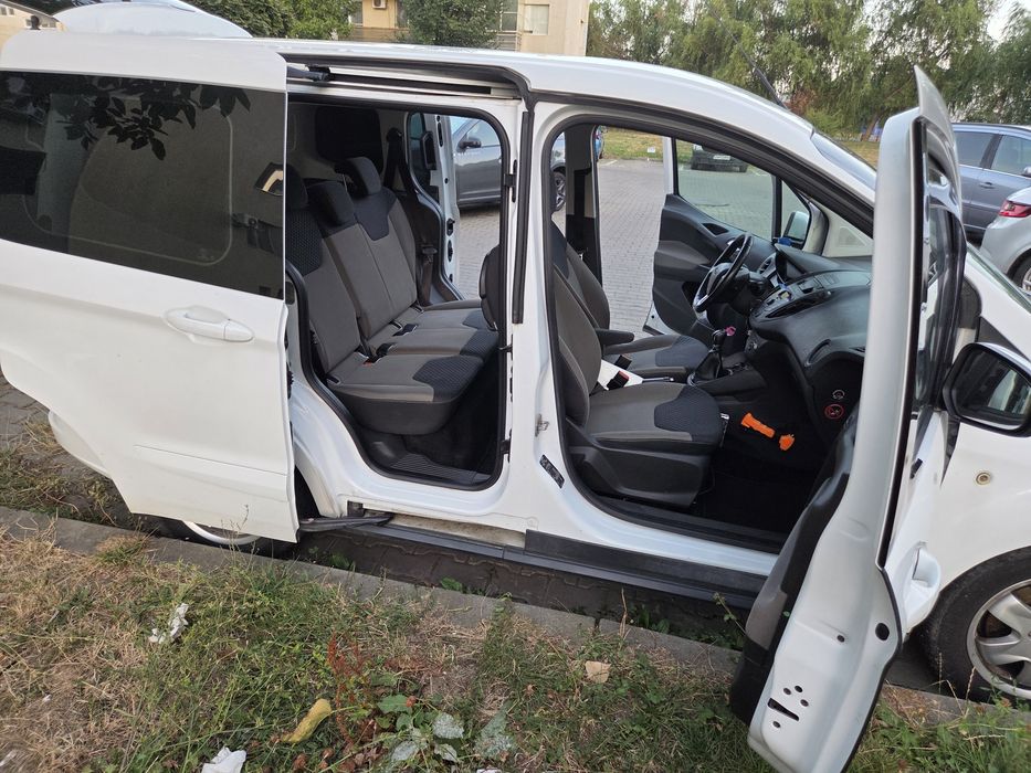 Ford tourneo courier 1,5/2015