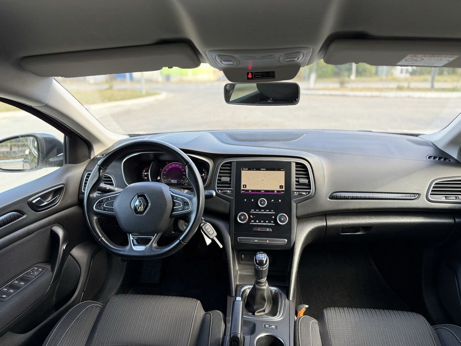 Renault Megane 4 , 1.5 dci 110 cp ,Euro6 , Led , Carte Service + Nap!