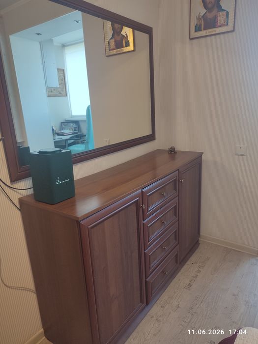 Продам спальный гарнитур