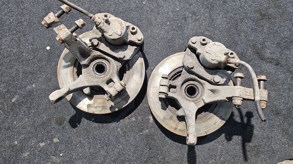 Frane fata Dacia Logan 1