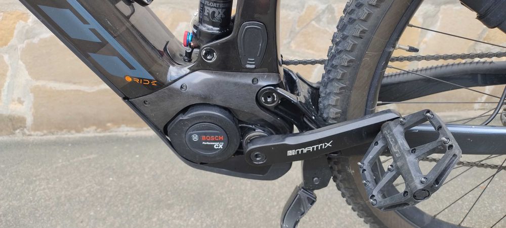 Scott strike eride 900 premium с документи