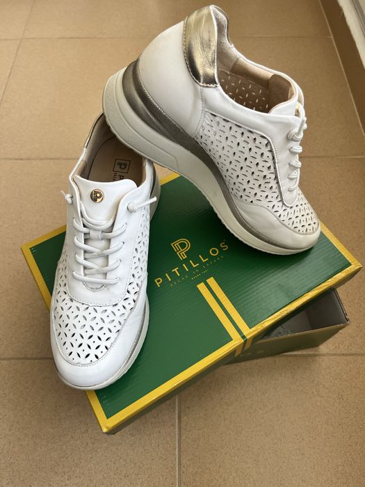 Обувки  Pitillos