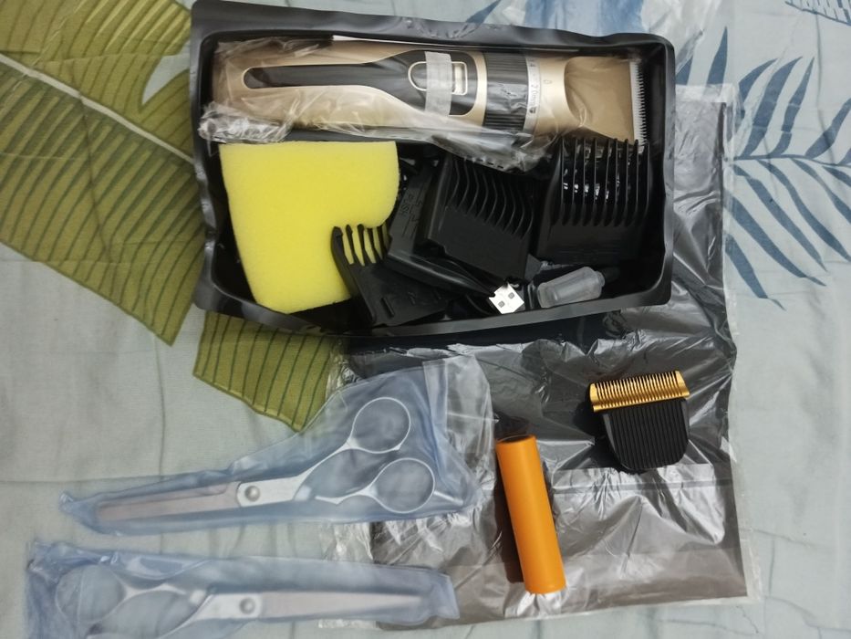 Машинка стрижка для голову итд набор
